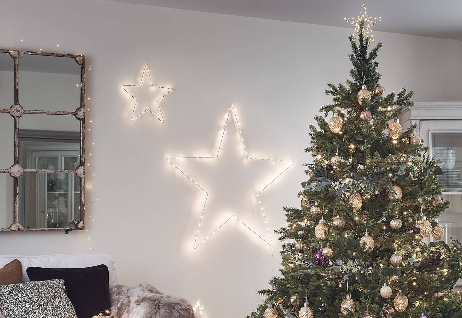 Christmas tree with classic fairy lights and smart plug: This is my  favourite 