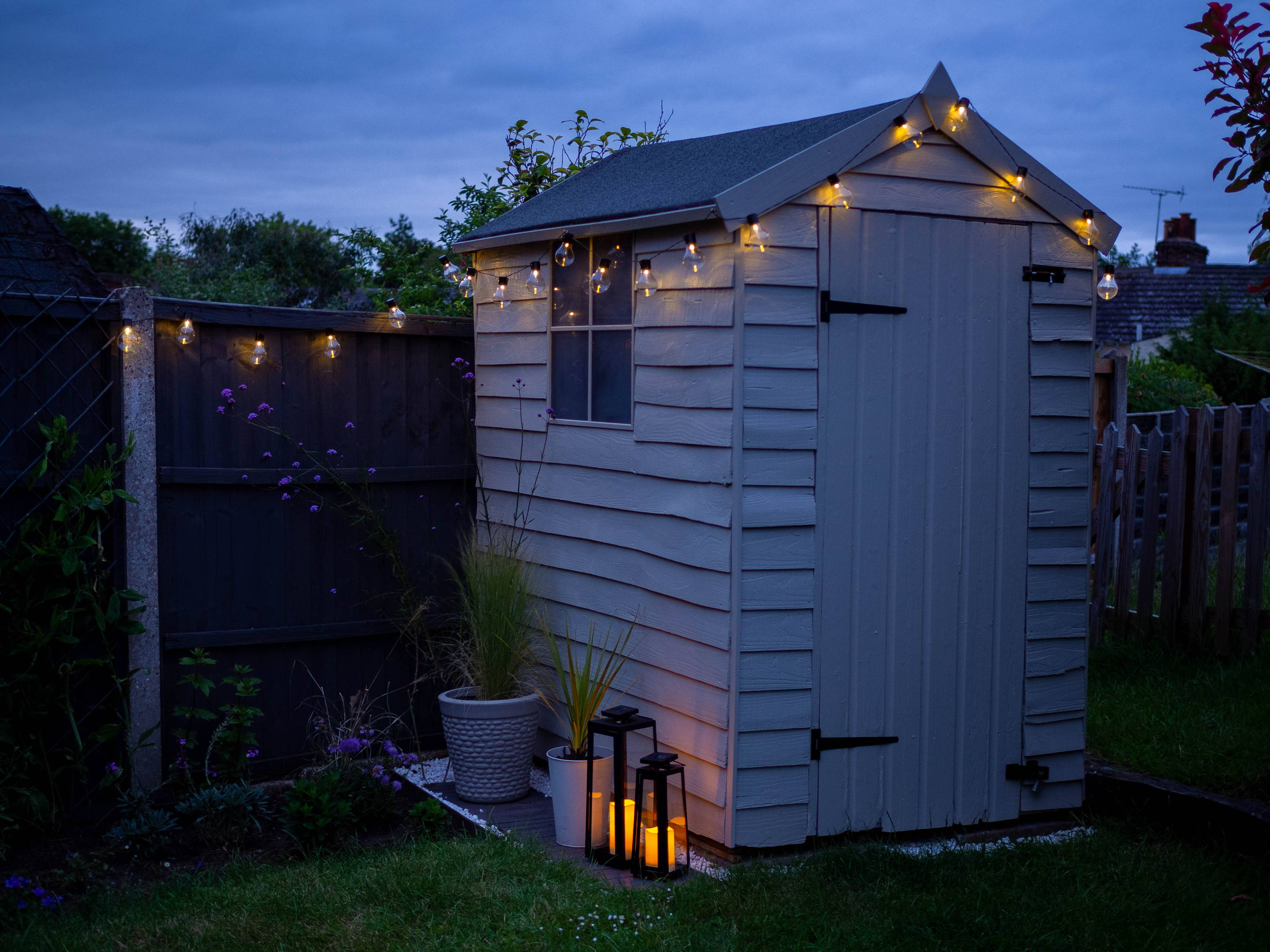 Solar lights for 2024 outside shed