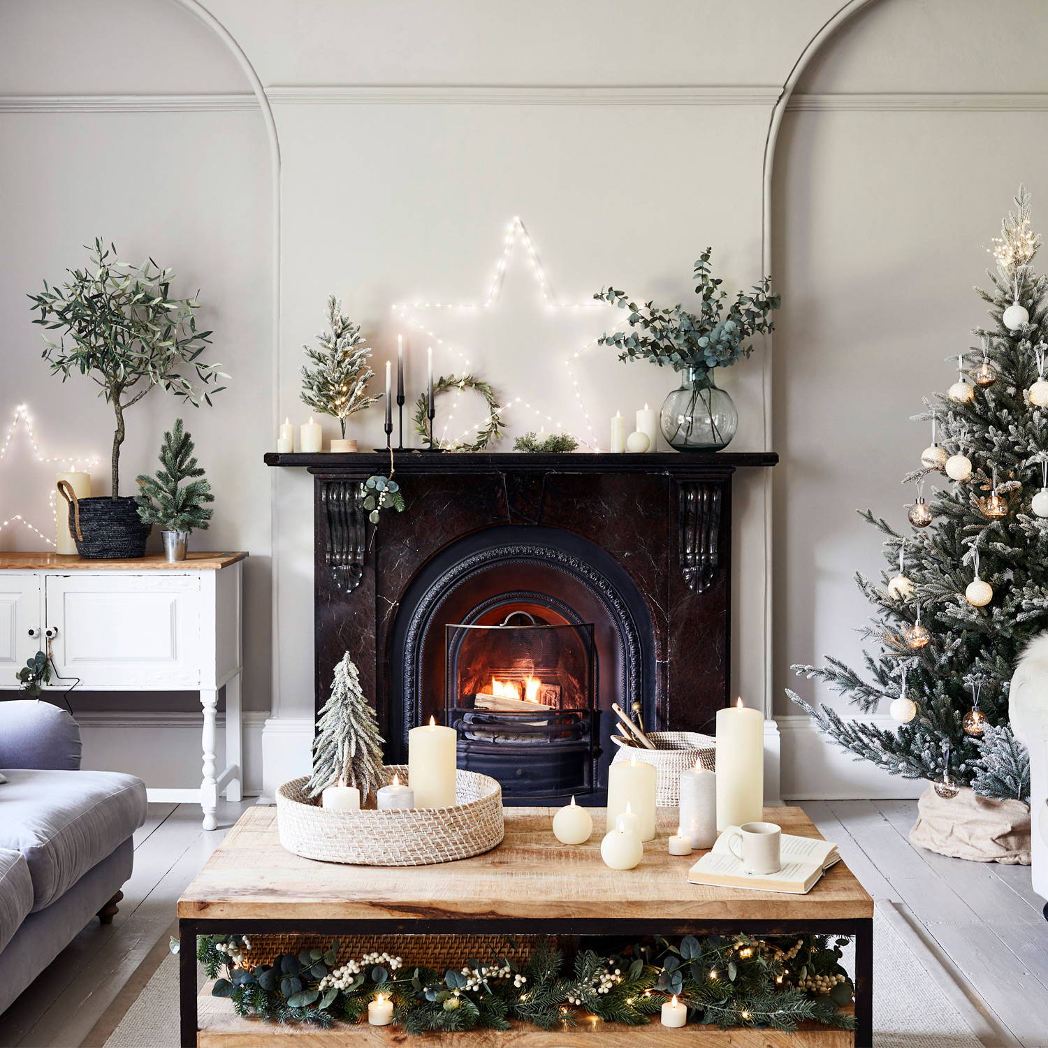 Dress Your Home For The Festive Season – Lights4fun.co.uk