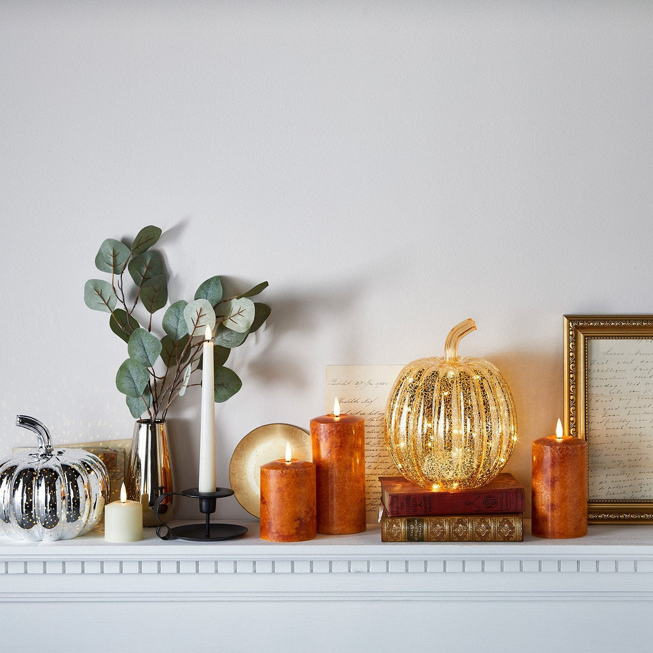 Autumn-Decorations-Mantlepiece-LD-Glass-Pumpkin-LED-Candles.jpg