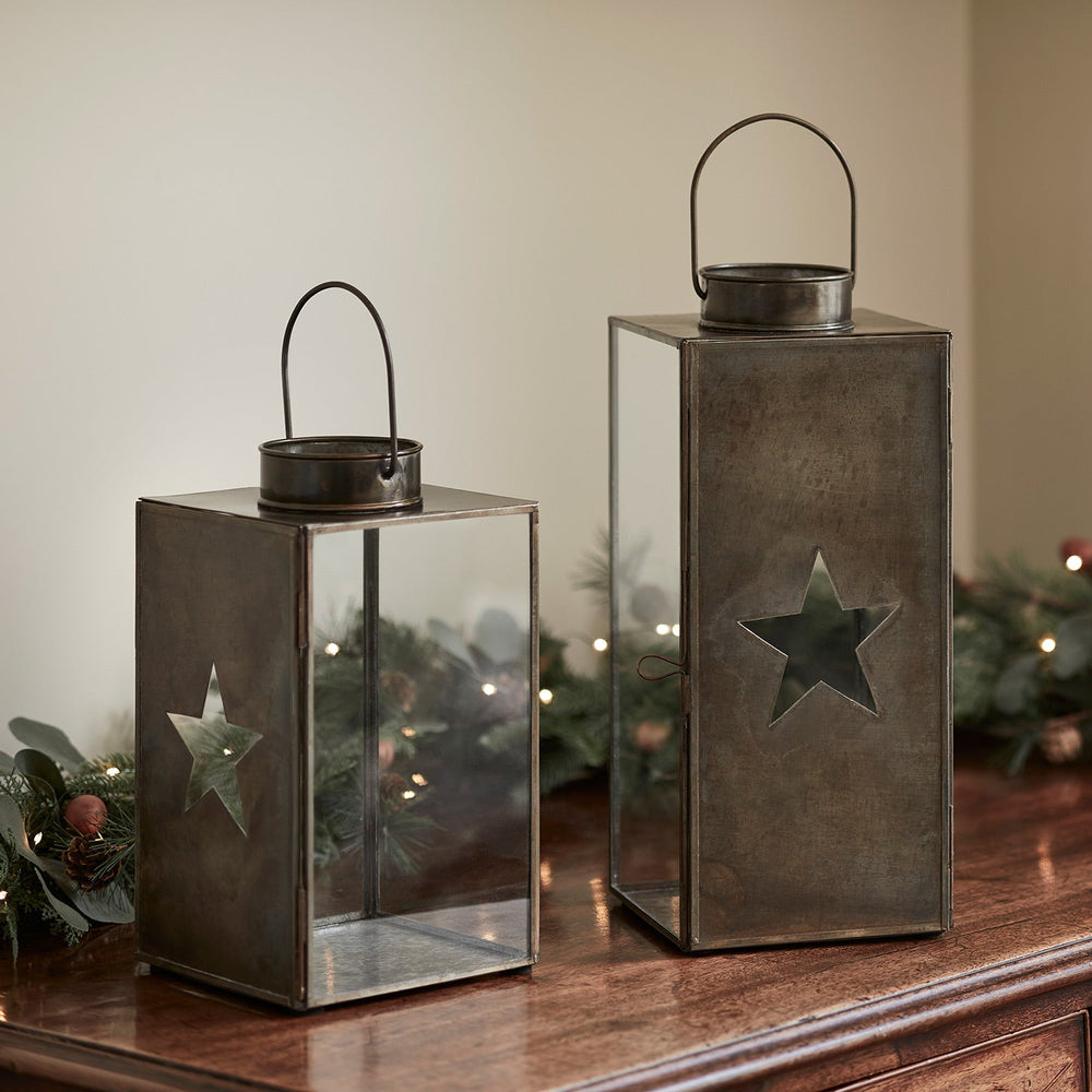 Brass-Star-Christmas-Lantern-Duo-Table-Display-Festive-Garland_79862611-9ec7-4b00-9b6a-defddd238632.jpg