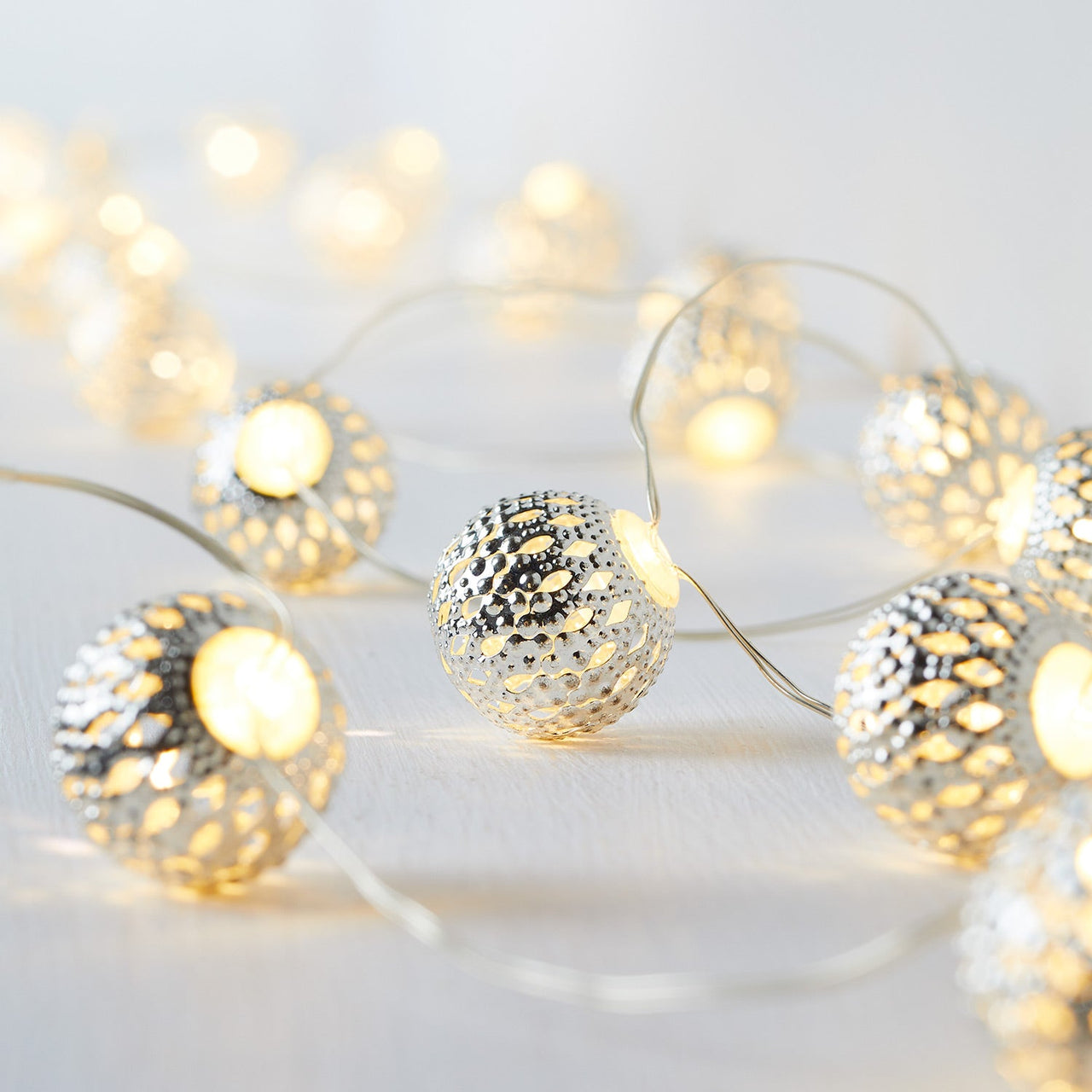 C20-BALL_Moroccan-Silver-Ball-Micro-Fairy-Lights_2.jpg