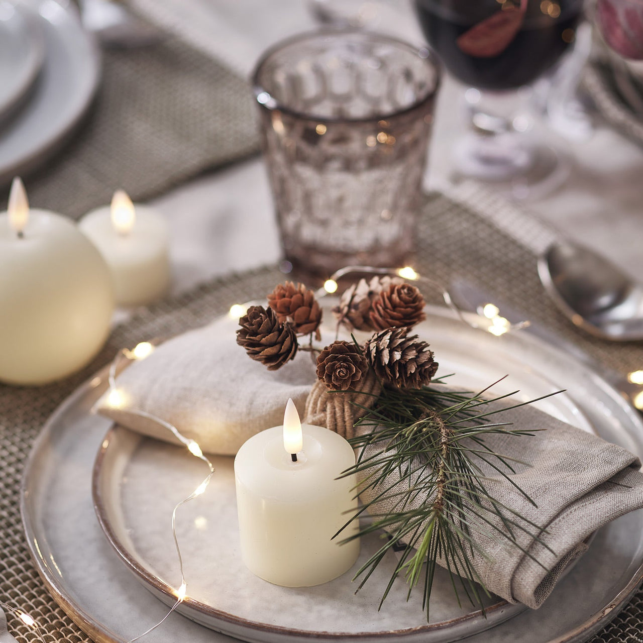 CA19005_4-TruGlow-LED-Votive-Candles-Christmas-Dining-Table.jpg