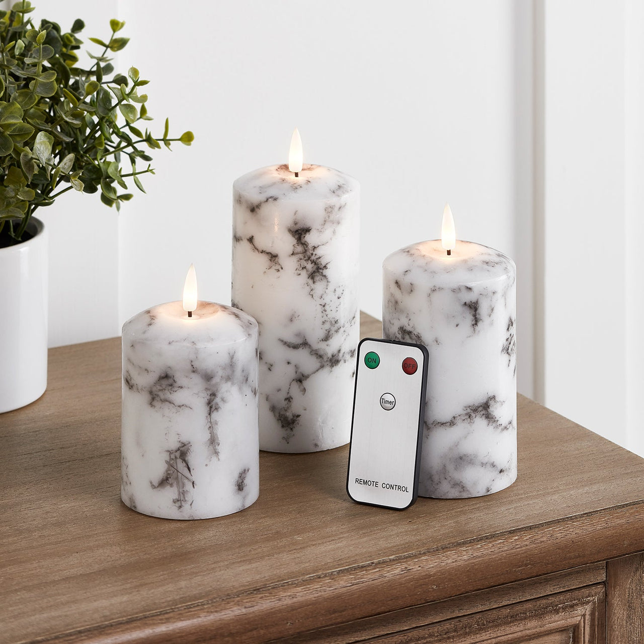 CA19018_truglow-marble-trio-remote-indoor-reshoot.jpg