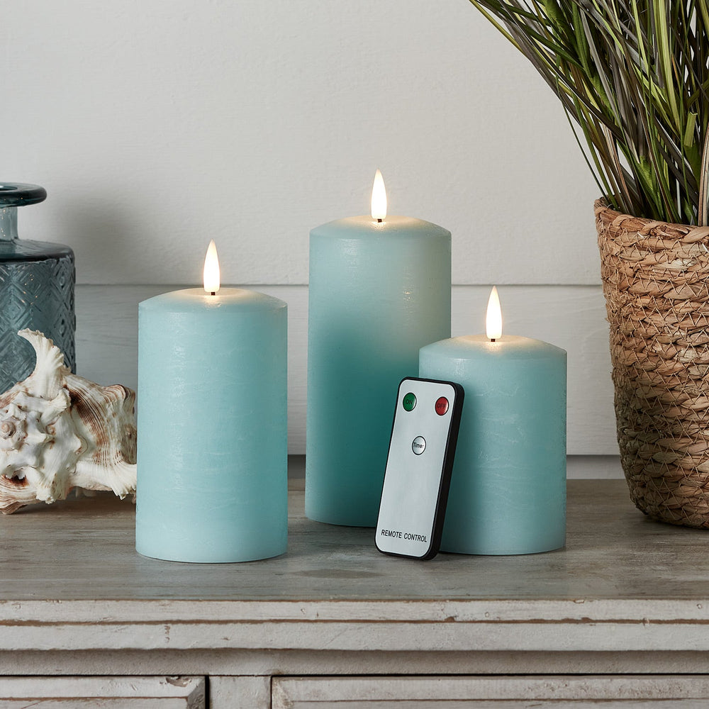 CA22020RC_TruGlow_-Blue-Distressed-LED-Pillar-Candle-Trio-with-Remote-Control.jpg