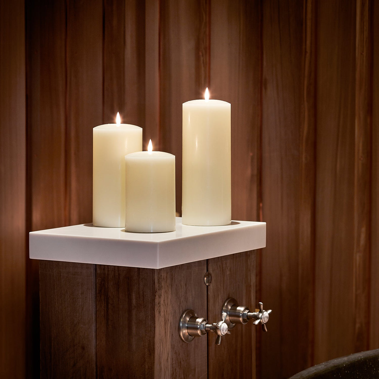 D-CA1902012_Set-of-3-TruGlow-Chapel-Pillar-Candles_P3.jpg