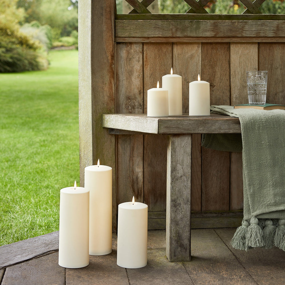 D-CA20004CA21006_Outdoor-TruGlow-Candle-Bundle-Garden-Summerhouse.jpg