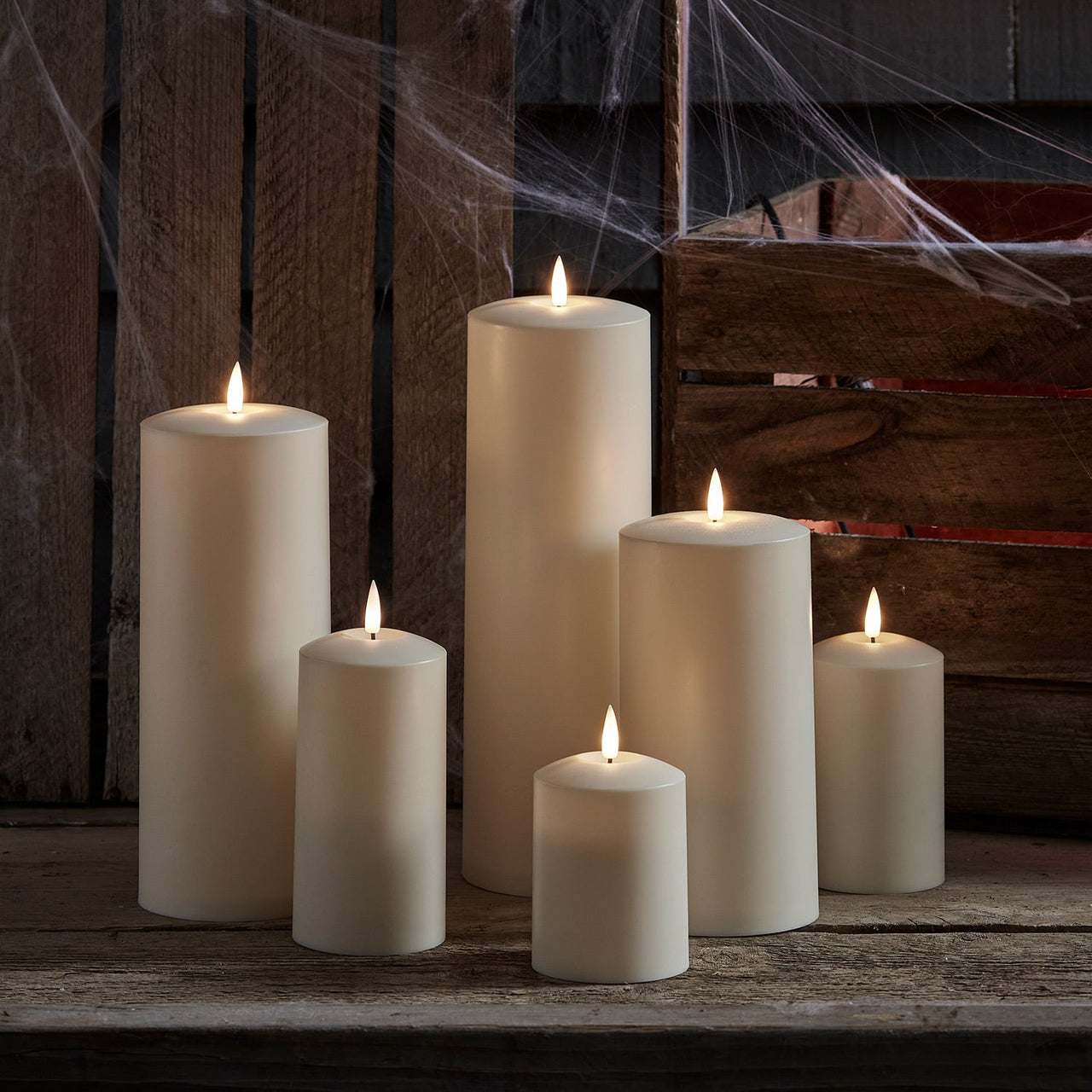 D-CA20004CA21006_TruGlow-Waterproof-Outdoor-Candle-Bundle.jpg