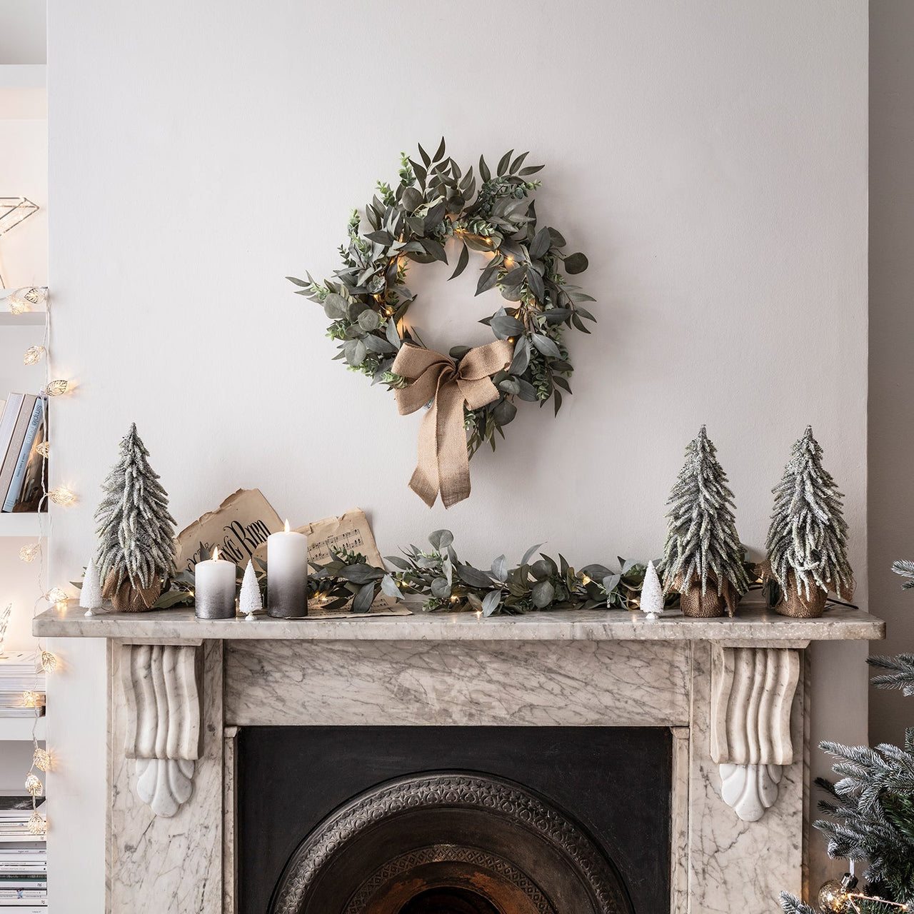 D-GA1902_Mixed-Foliage-Christmas-Garland-Mantelpiece-Micro-Light-Bundle_P2.jpg