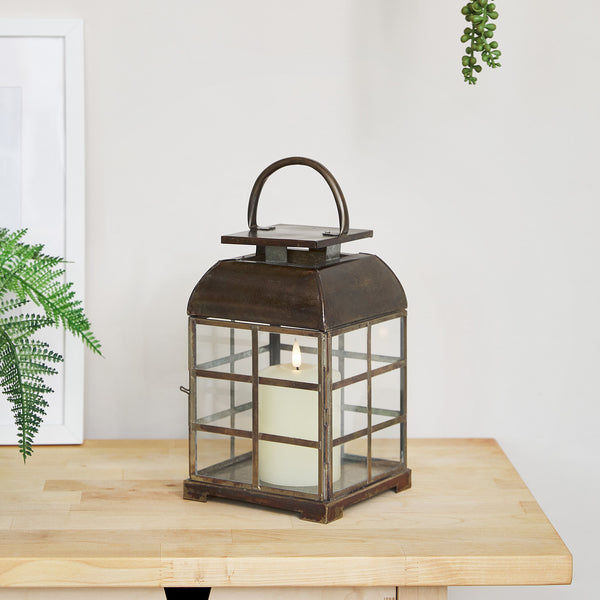 D-LA22020_Brass-Indoor-TruGlow_-Candle-Lantern-Indoor_600x600_9f306781-0d4a-415e-8dcf-74830900ba76.jpg