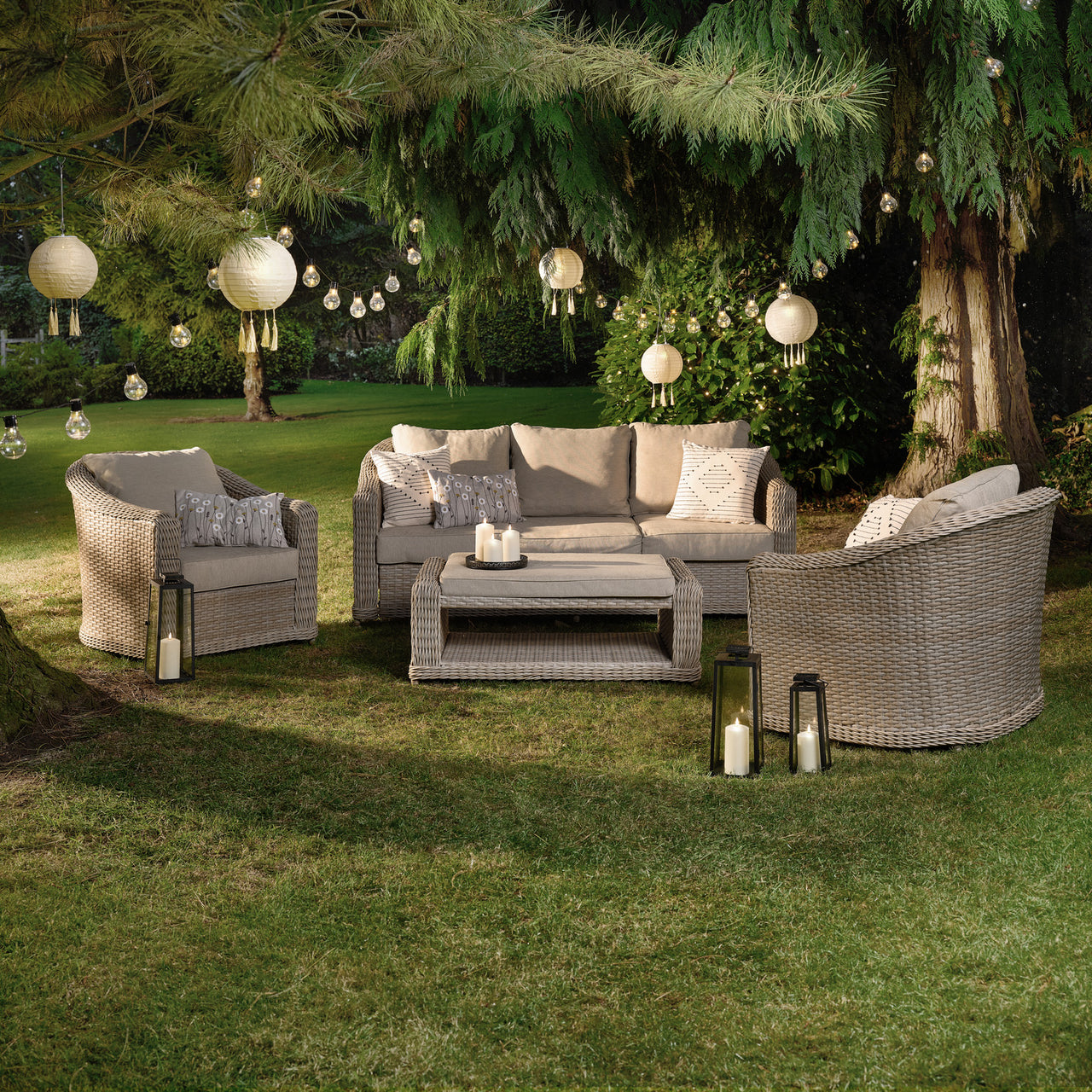 D-LISMORE_LISMORE_SOFA_SET.jpg