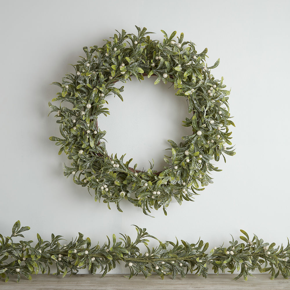 Pre Lit Oversized Mistletoe Christmas Wreath & Garland