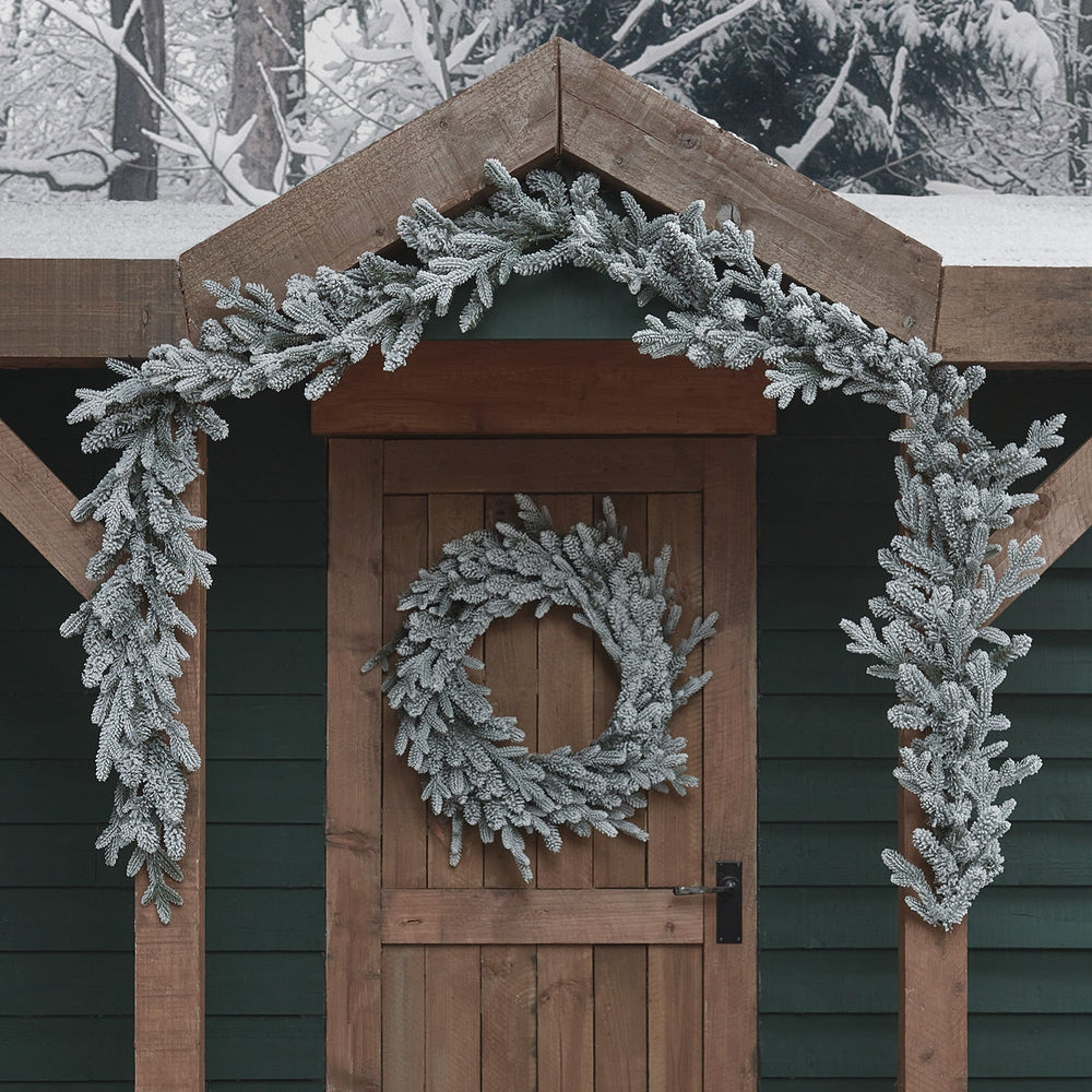 Pre Lit Outdoor Snowy Christmas Wreath & Garland