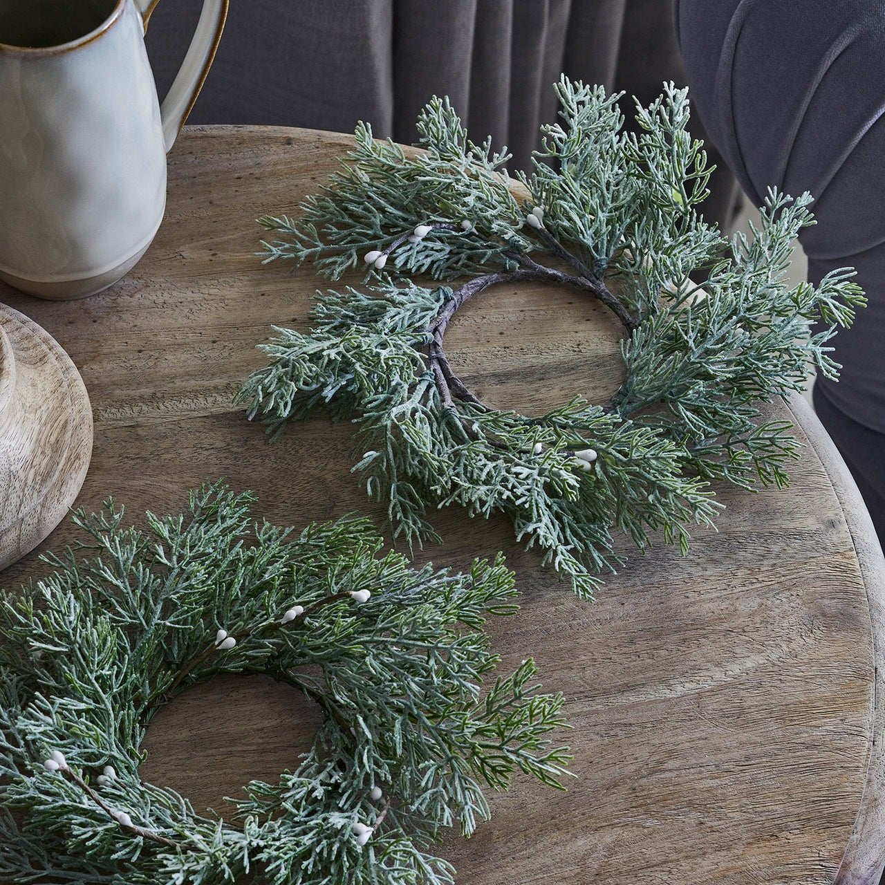 D2-WR2012_White-Berry-Christmas-Wreath-Candle-Ring-Duo-Indoor-Table.jpg