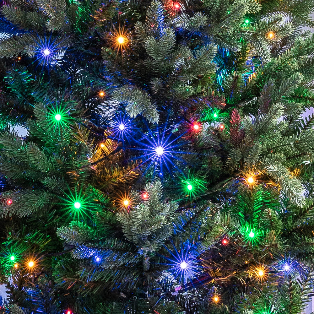 EL100MG_100-Multicoloured-LEDs-on-Green-Cable-Christmas-Tree-Close_P1.jpg