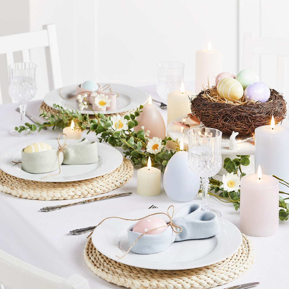 Easter-Table-Setting-LED-Candles-Easter-Garland.jpg