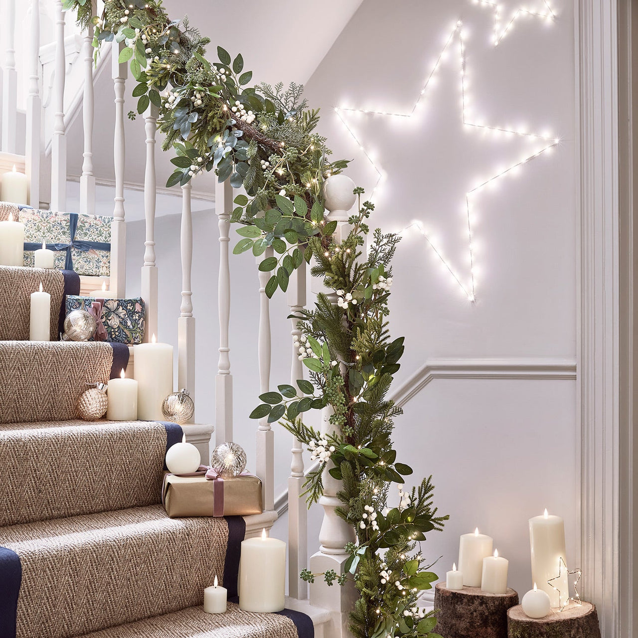 GA21009_2m-Oversized-White-Berry-Christmas-Garland-Staircase-With-Candles-And-Two-Stars_52ba7dbf-3e18-44f5-b631-b37f8d97d82c.jpg