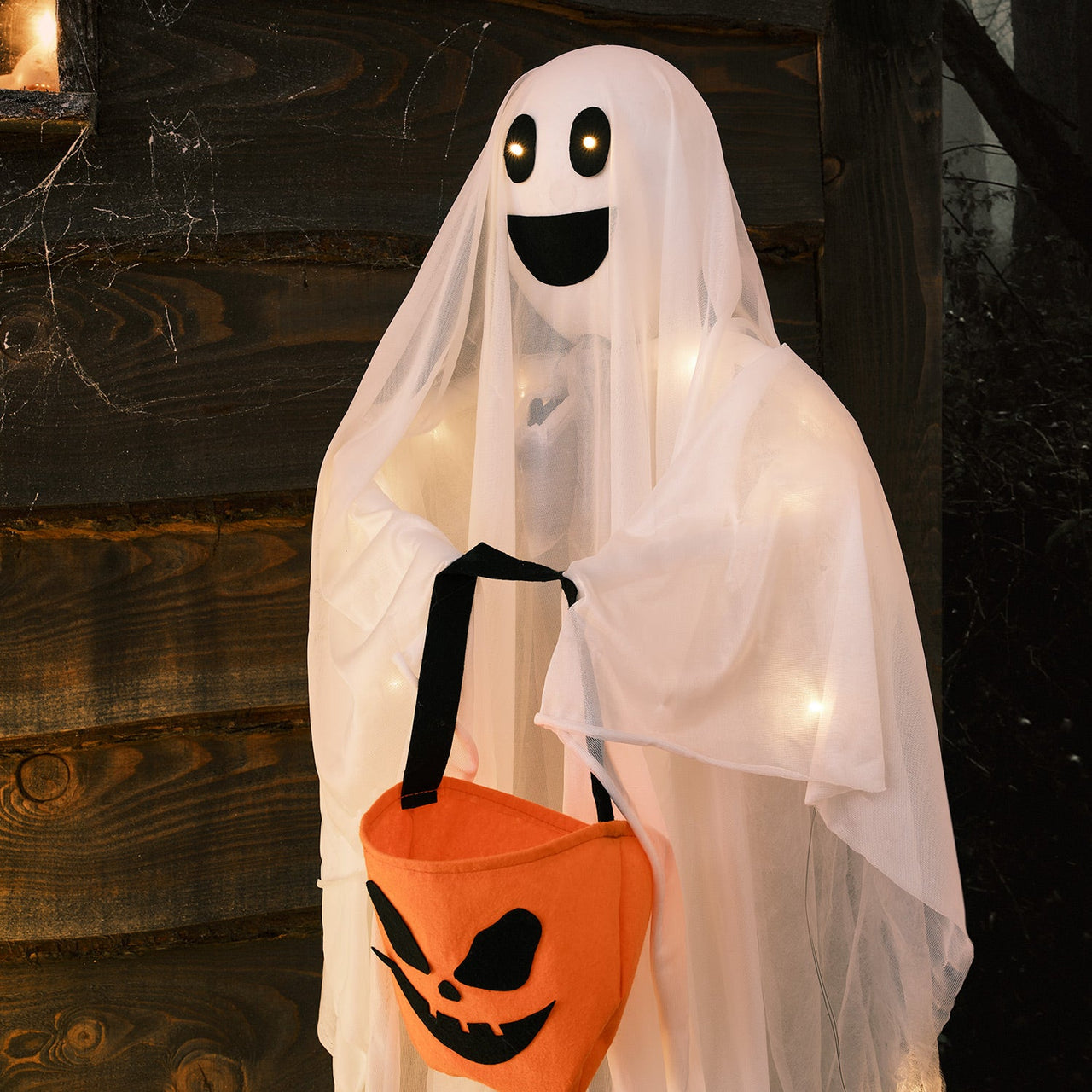 HA24009_3_-GibbonsGhostFamilyHalloweenDecoration.jpg