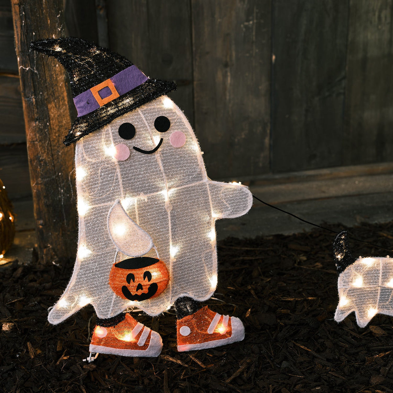 Gustav the Dog-walking Ghost LED Halloween Decoration