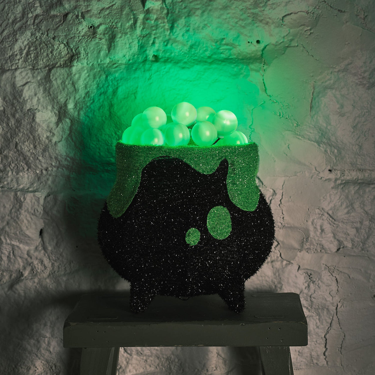 3D Witches' Cauldron LED Figure