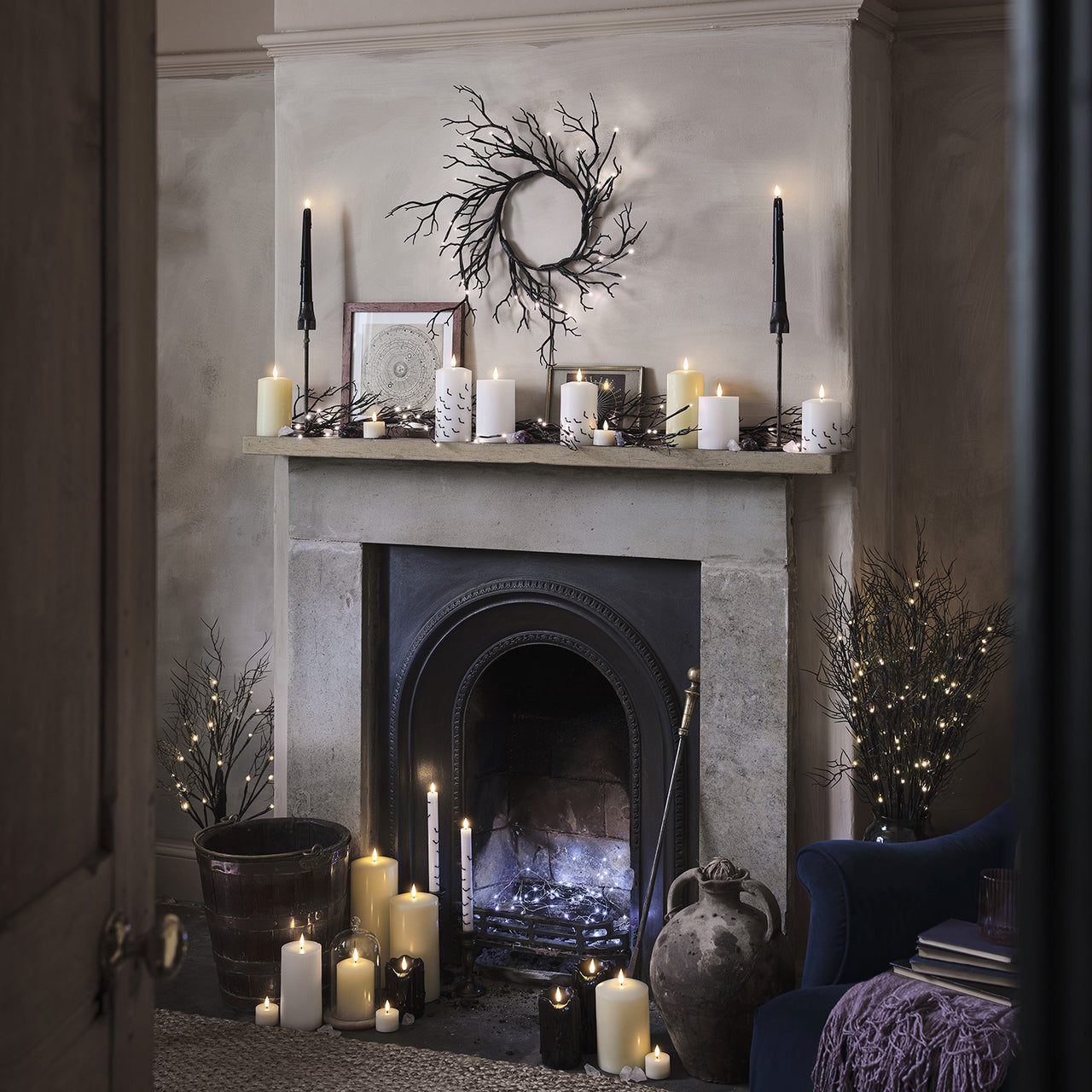 Halloween-Fireplace-with-LED-Candles-and-Wreath.jpg