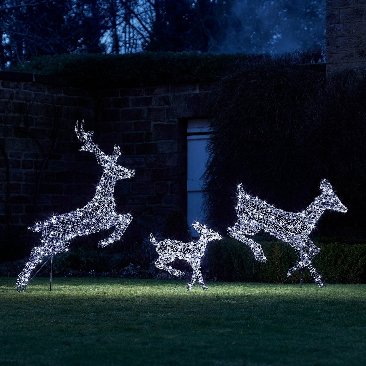 Harlow-Rattan-Reindeer-Cool-White-set-of-three-grass_25efa4ac-a7c6-45f9-893c-42740bcec3b4.jpg