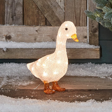 L4F2002_2_Outdoor-LED-Acrylic-Duck-Christmas-Figure-Cabin-Close.jpg