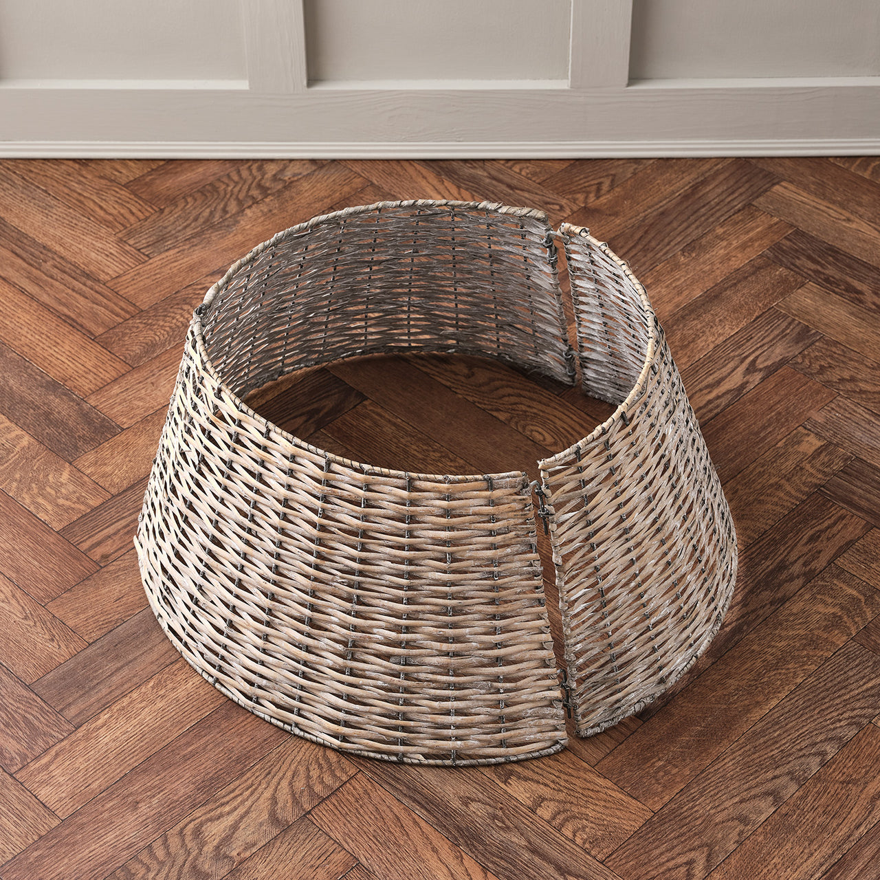 Rattan Christmas Tree Skirt