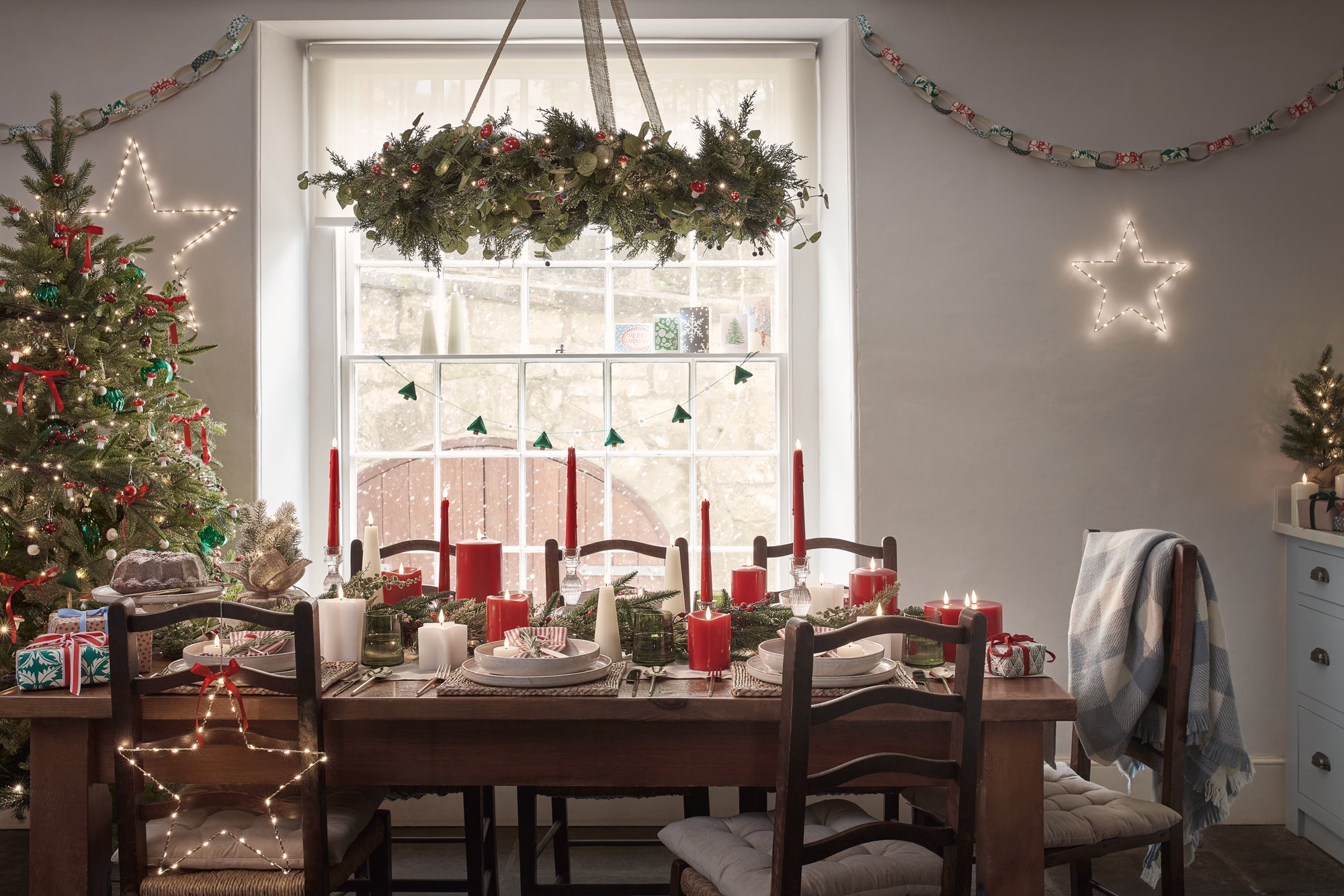 Christmas dining room best sale