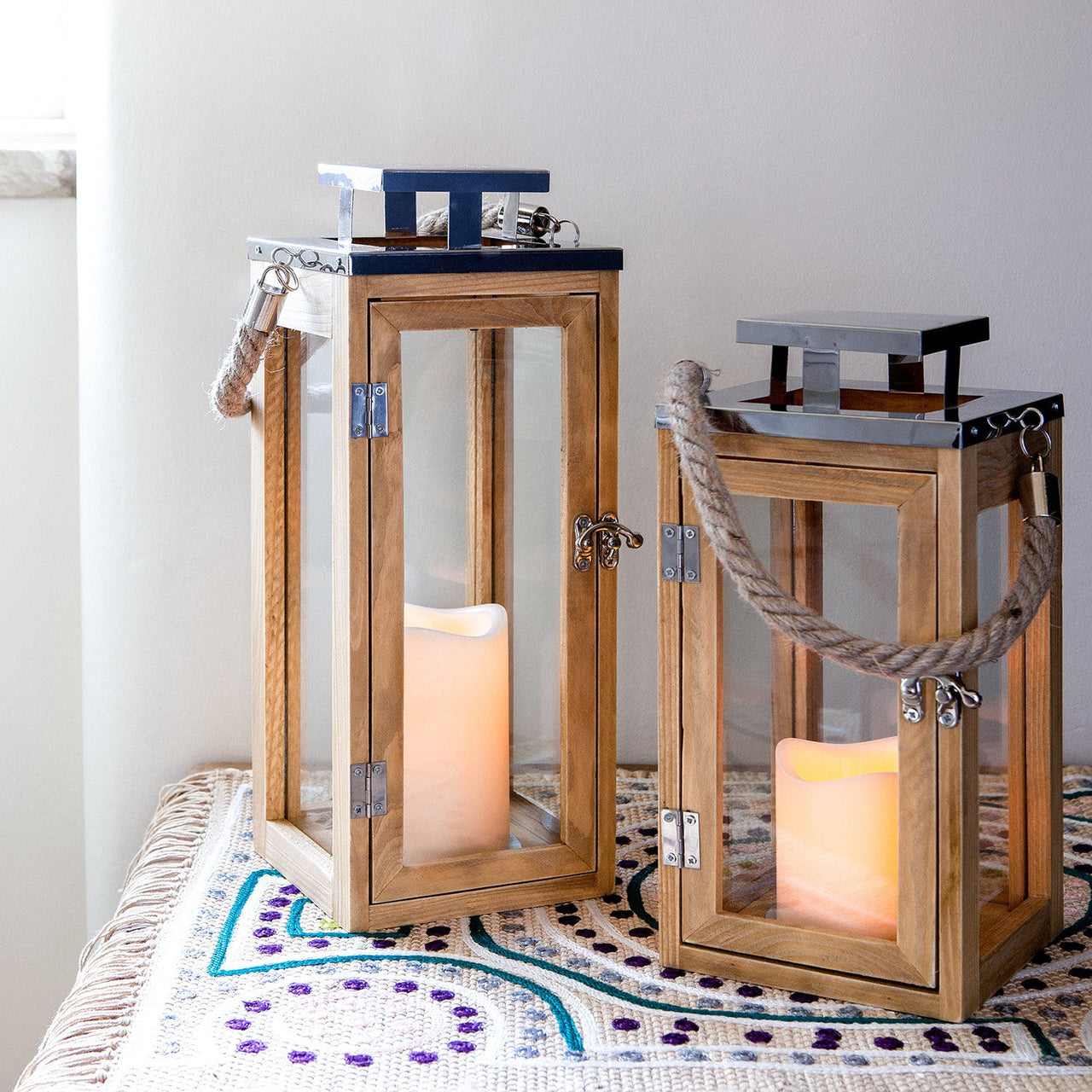 LA15102_Small-Wooden-Rope-Handle-Candle-Battery-LED-Lantern-Home_P4.jpg