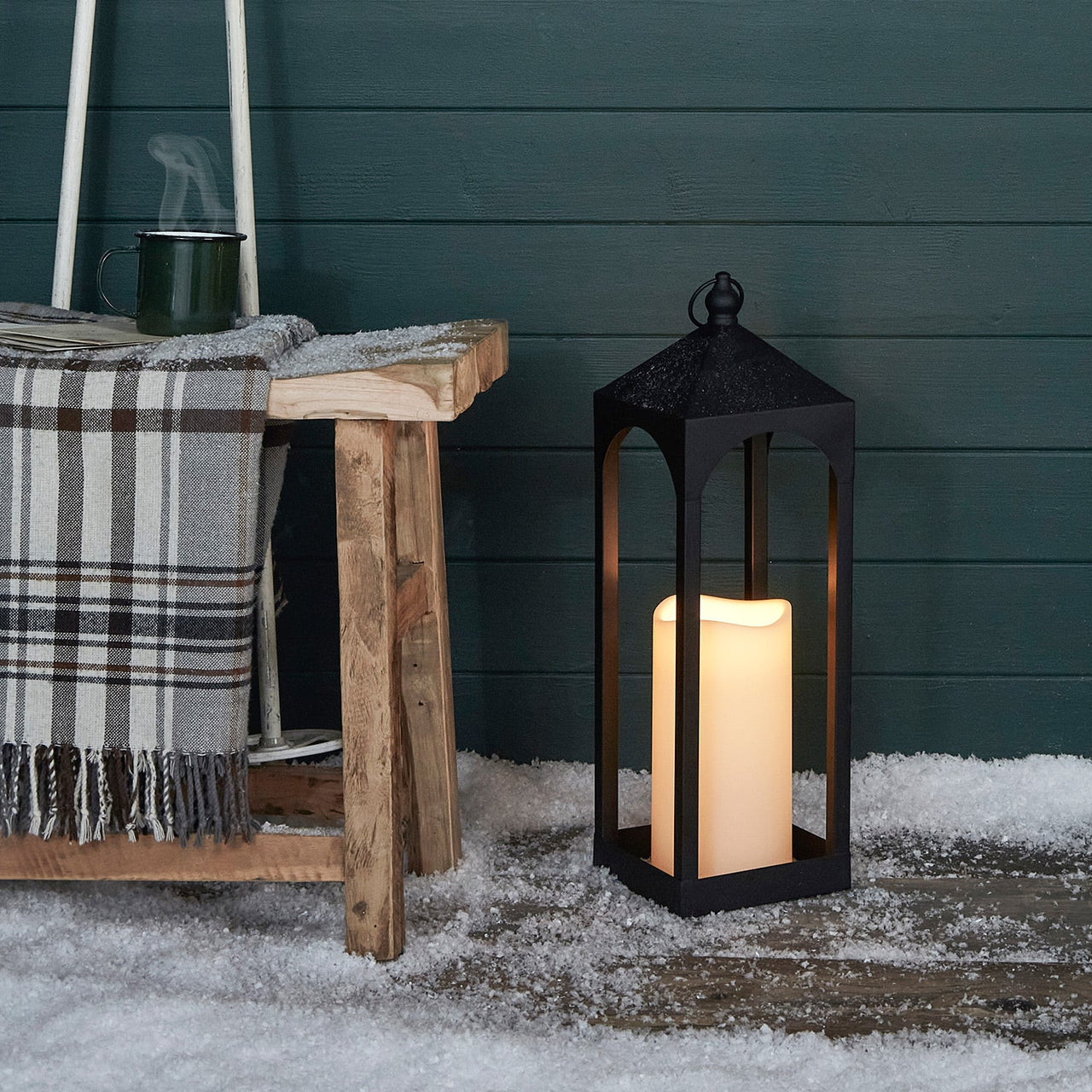 LA18006_2_Outdoor-Black-Metal-Lantern-Christmas-Cabin.jpg