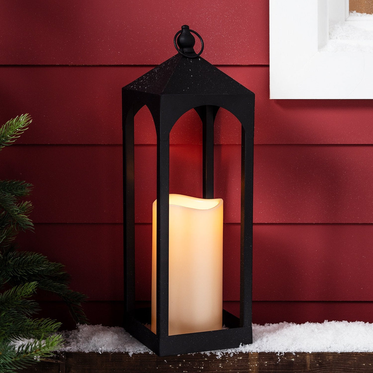 LA18006_Black-Metal_Outdoor-Lantern-Close_P1.jpg