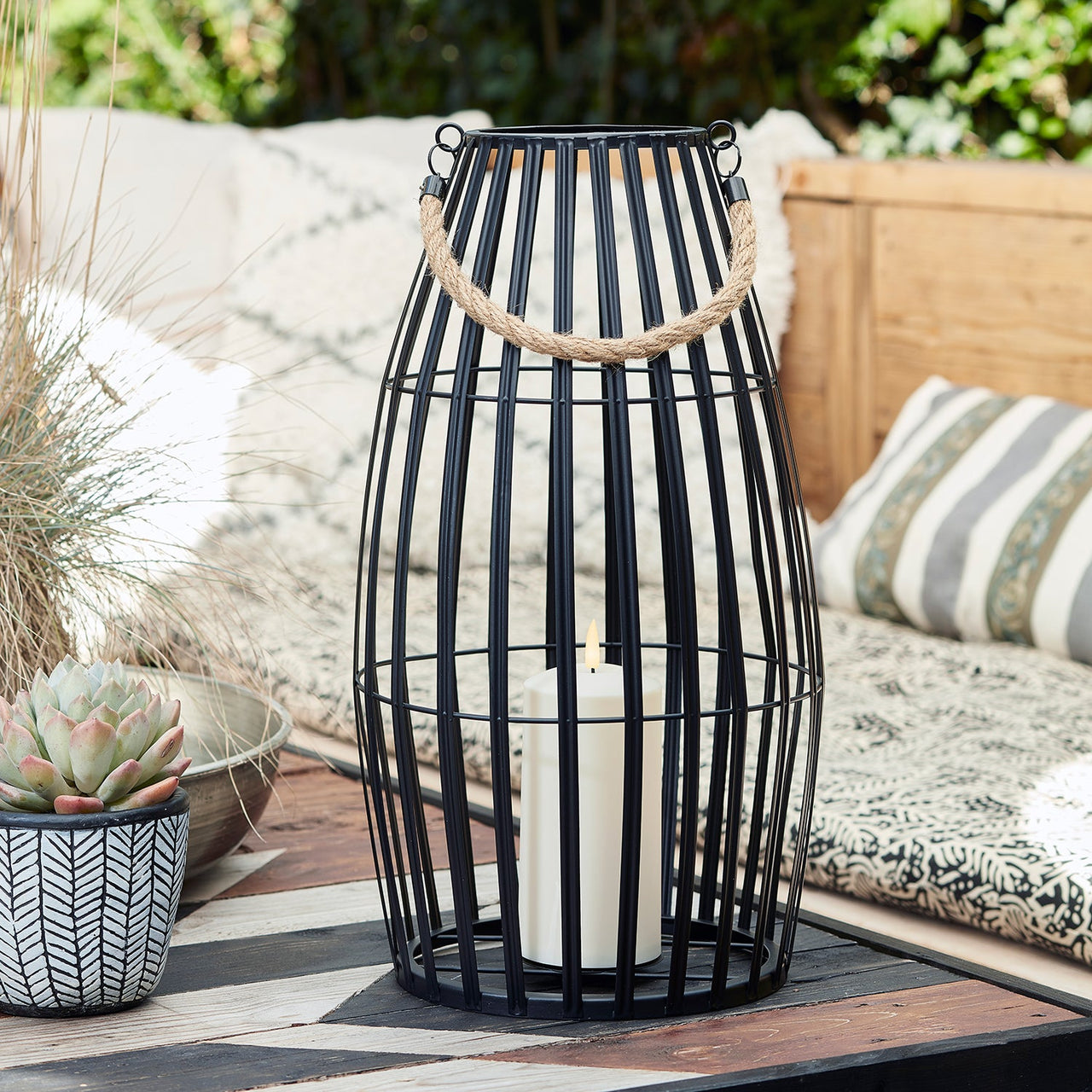 LA20018_large-black-metal-lantern-fixed-truglow-outdoor-p1.jpg