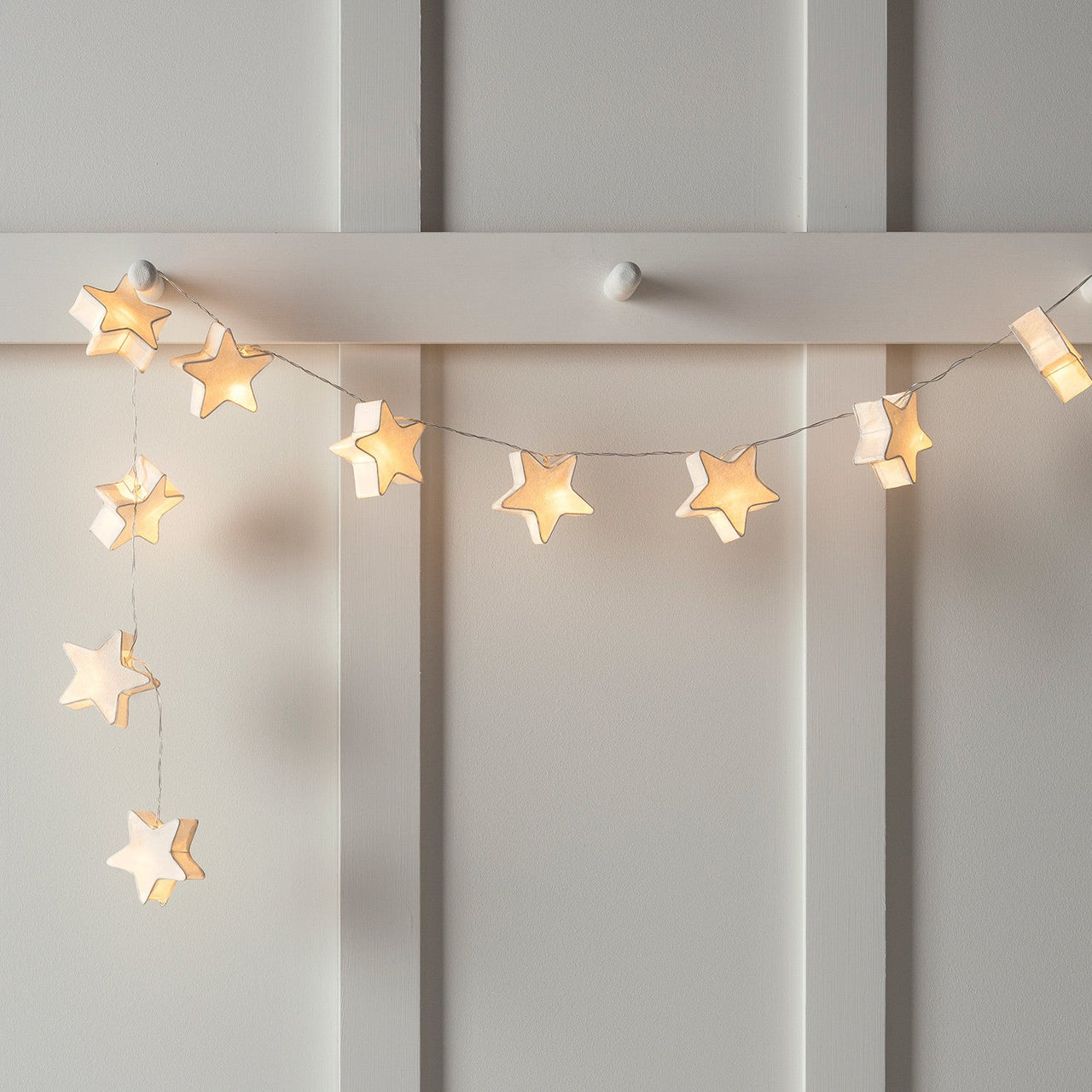 LL17010_10-LED-Leo-Paper-Star-Lights-Fairy-Lights-Hanging-Decorations-Wall_P2.jpg