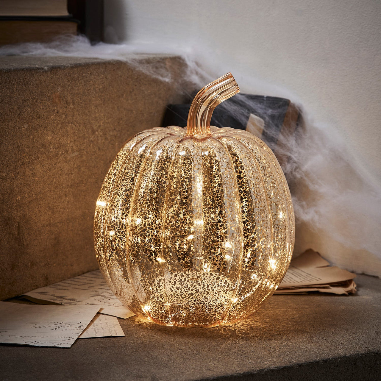 LL20047_Antique-Gold-Mercury-LED-Glass-Pumpkin-Autumn-Decoration-Staircase-On.jpg