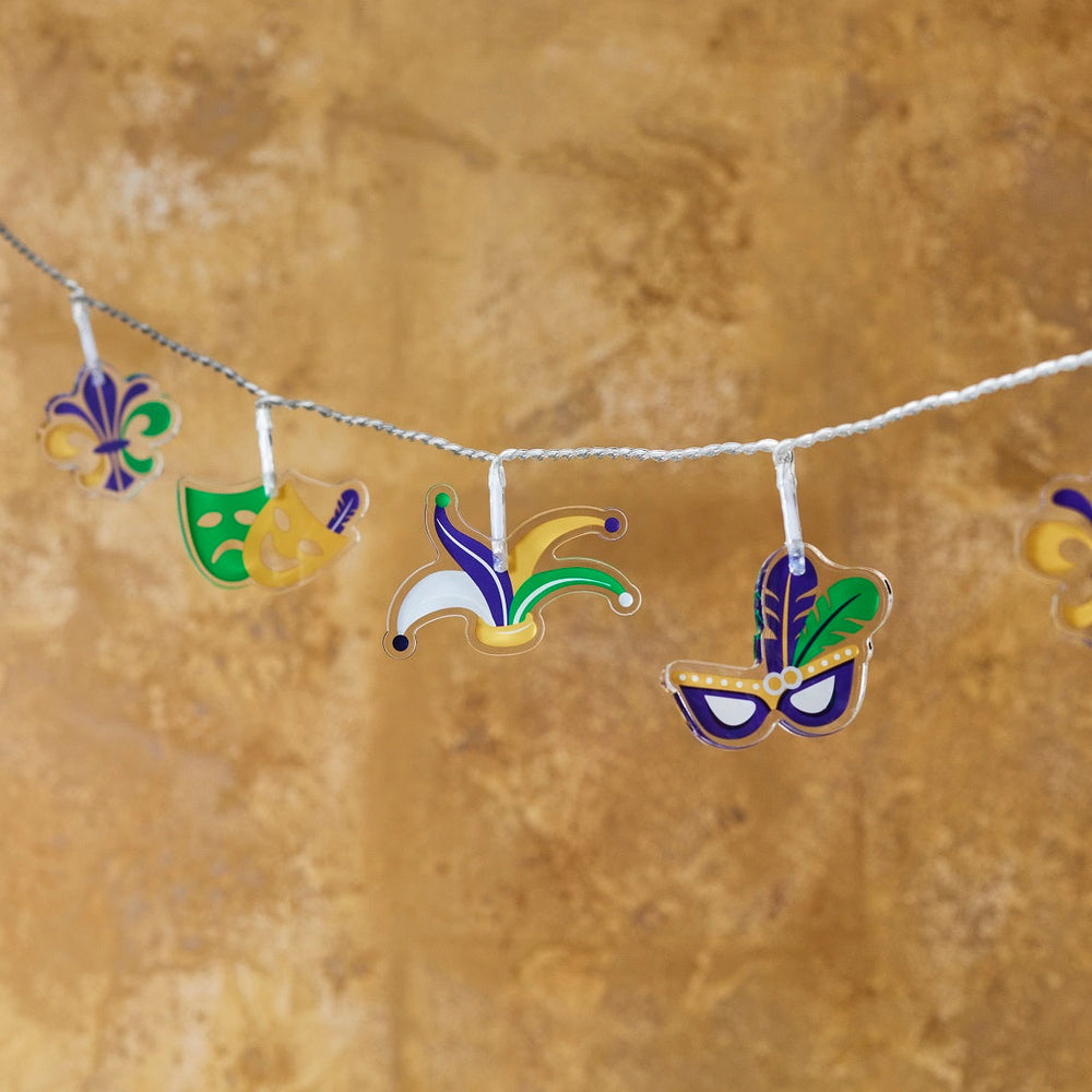 LL22017_12-Mardi-Gras-Fairy-Lights-Switched-Off.jpg