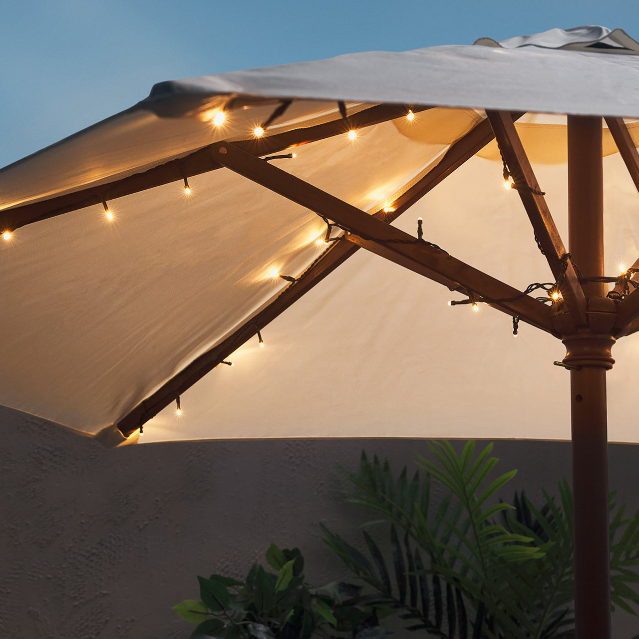 80 Warm White LED Battery Operated Parasol Lights