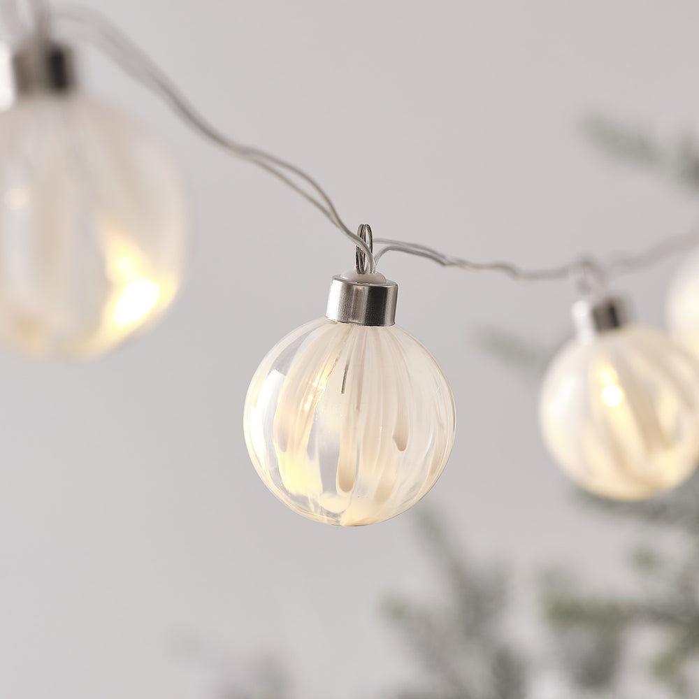 White Detail Glass LED Bauble String Lights