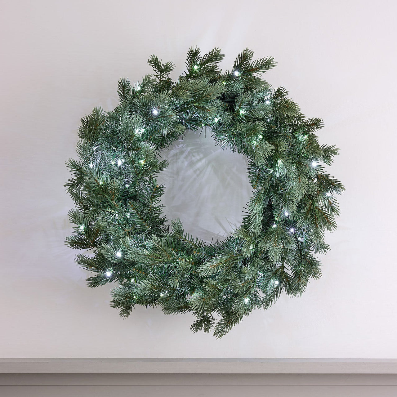 LL24044_5_-50cmDualColourMicroLEDSnowyWinterWreath.jpg