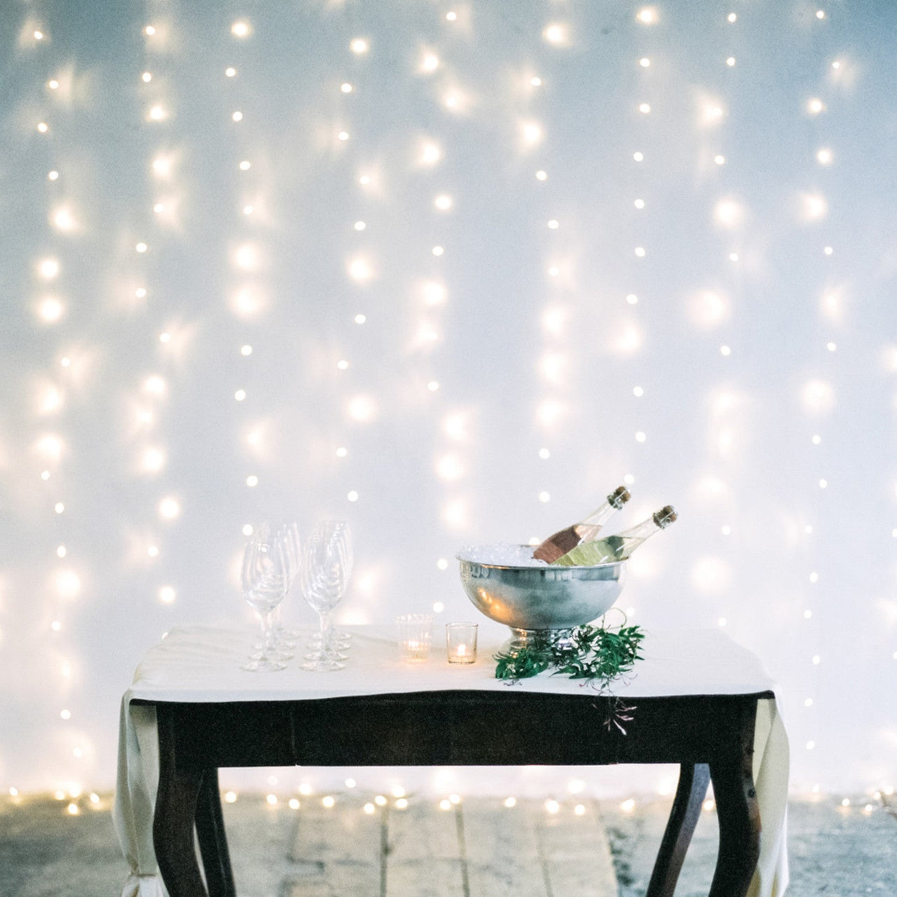 ML192YWC_wedding-backdrop-curtain-lights-pia-clodi-photography_P5.jpg