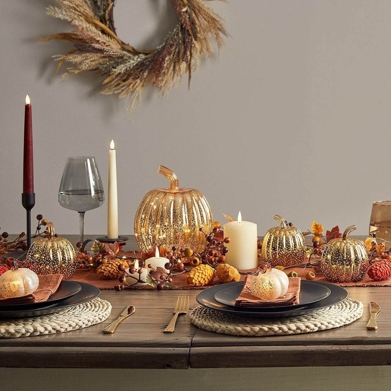 Orange-Autumn-Halloween-Dining-Table-Display-With-Pumpkins-And-Candles_4.jpg