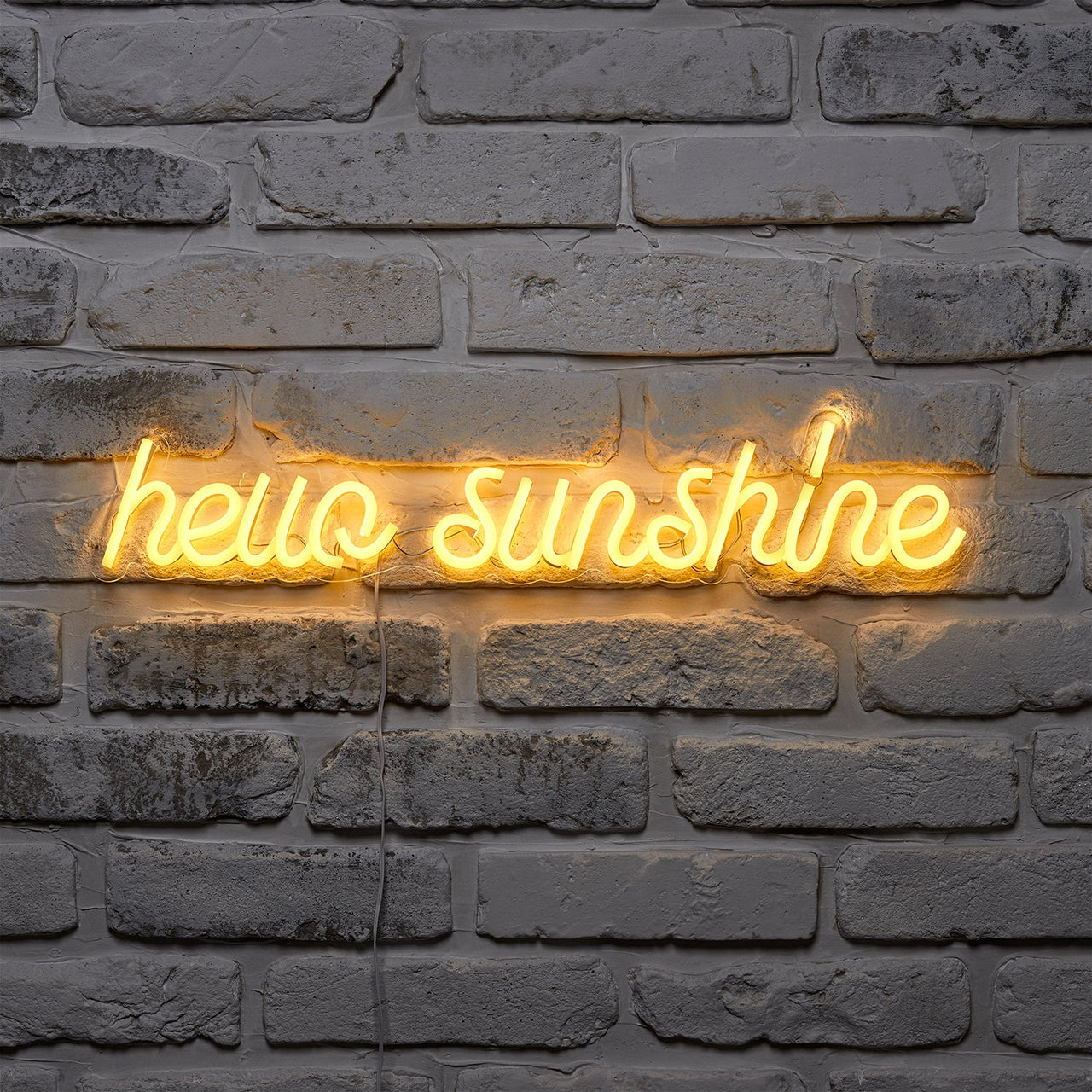 PL20005_hello-sunshine-neon-sign-text-indoor-yellow-led-brick-wall-dark-P1.jpg