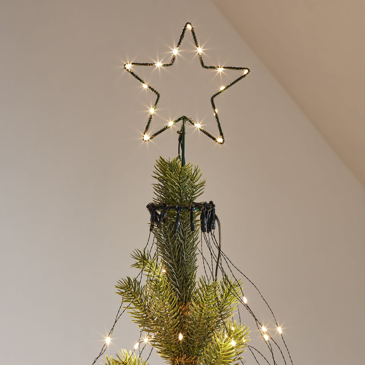 PL21076_Osby-Star-LED-Tree-Topper-And-Micro-Christmas-Tree-Lights.jpg