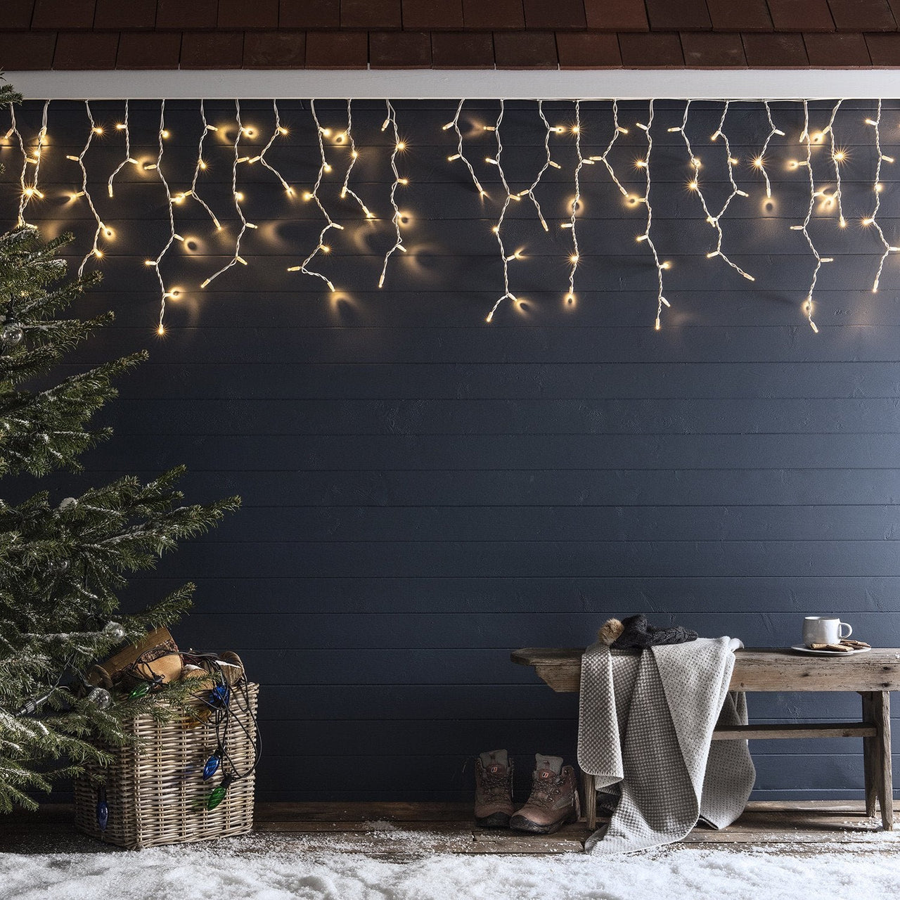 PR100YWW_100-Golden-Warm-White-LED-Connectable-Icicle-Lights-Christmas_P2_b0f01b5b-a8ee-4df2-bfe1-dd224c58ded3.jpg