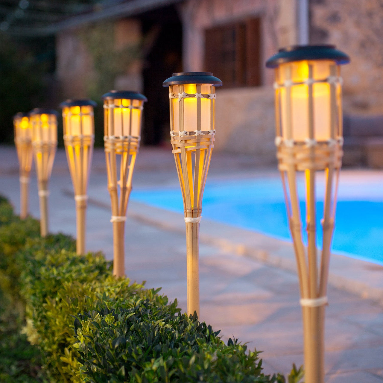 SL14042_Large-Bamboo-Torches-Garden-Stakes-Solar-Lights_P1_jpg.jpg