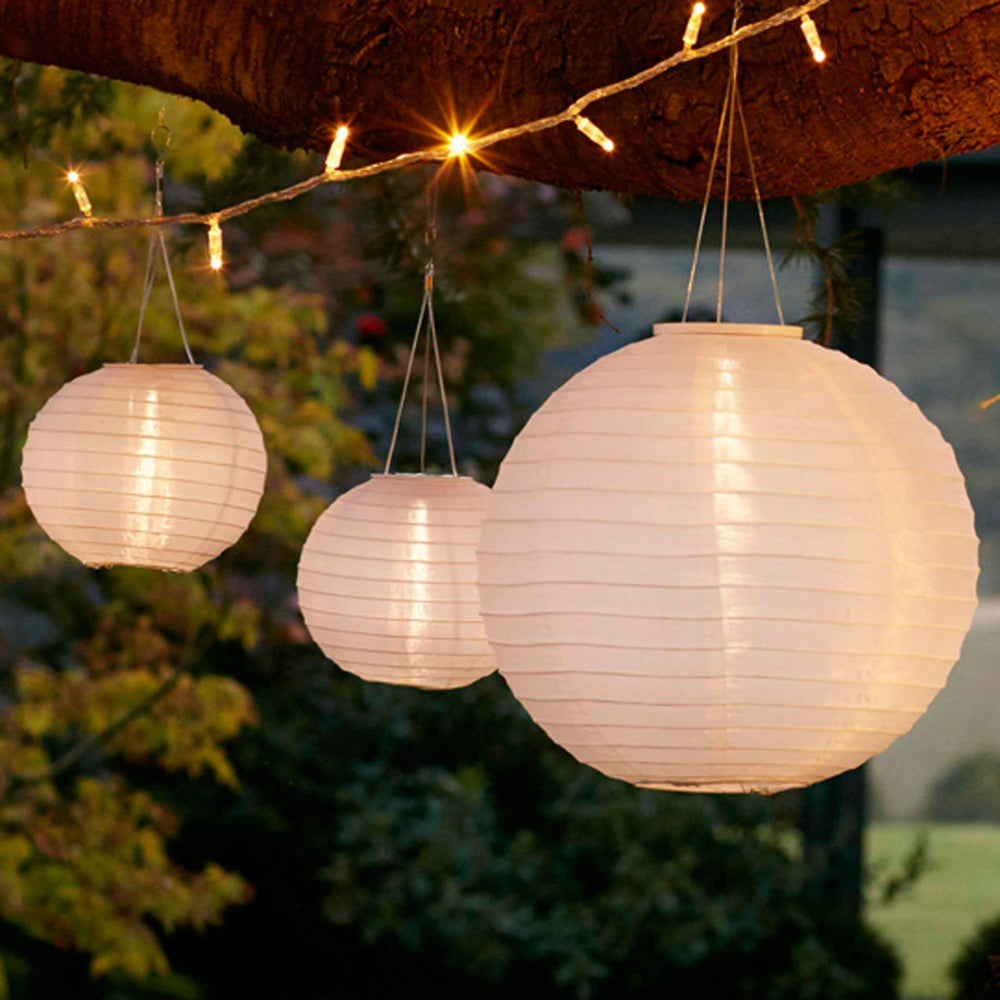 SL16009_3-white-solar-chinese-hanging-lanterns-lifestyle-close-up-1_P1.jpg