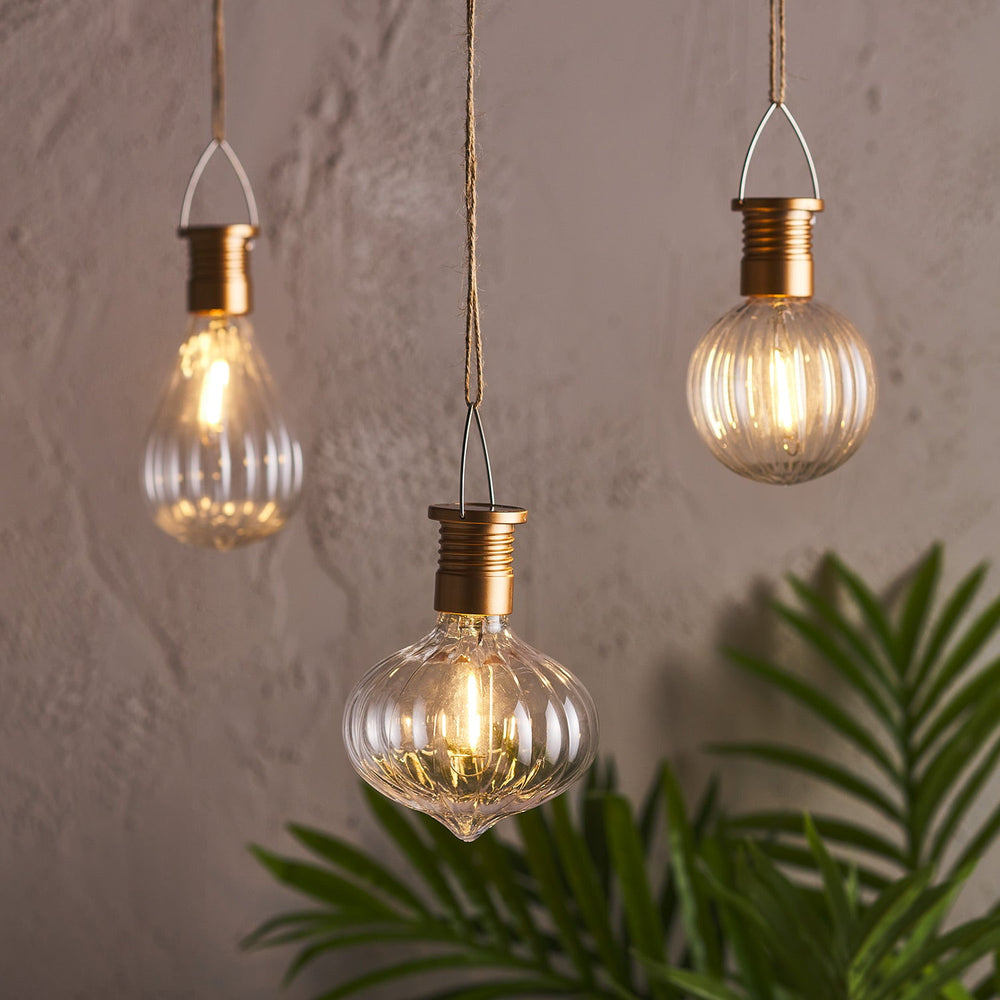 SL22010_Set-of-3-Warm-White-Hanging-Solar-Lights.jpg