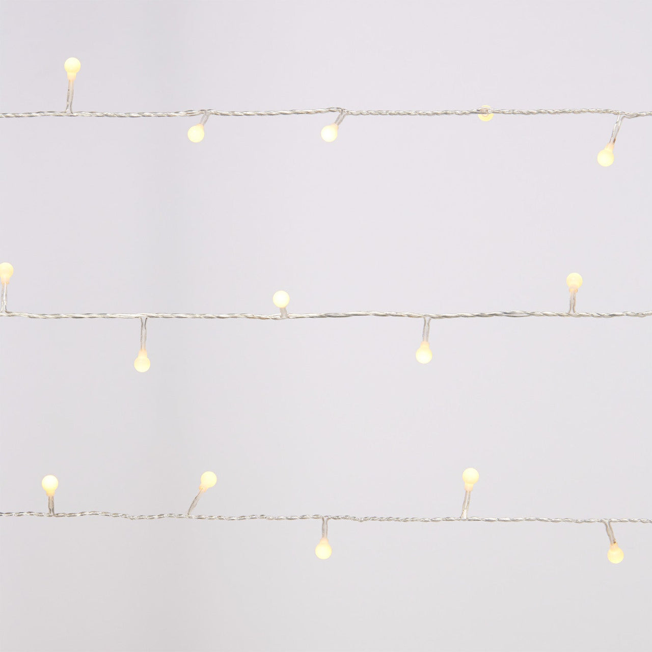 SLF-140902_warm-white-LED-berry-fairy-lights_P4.jpg