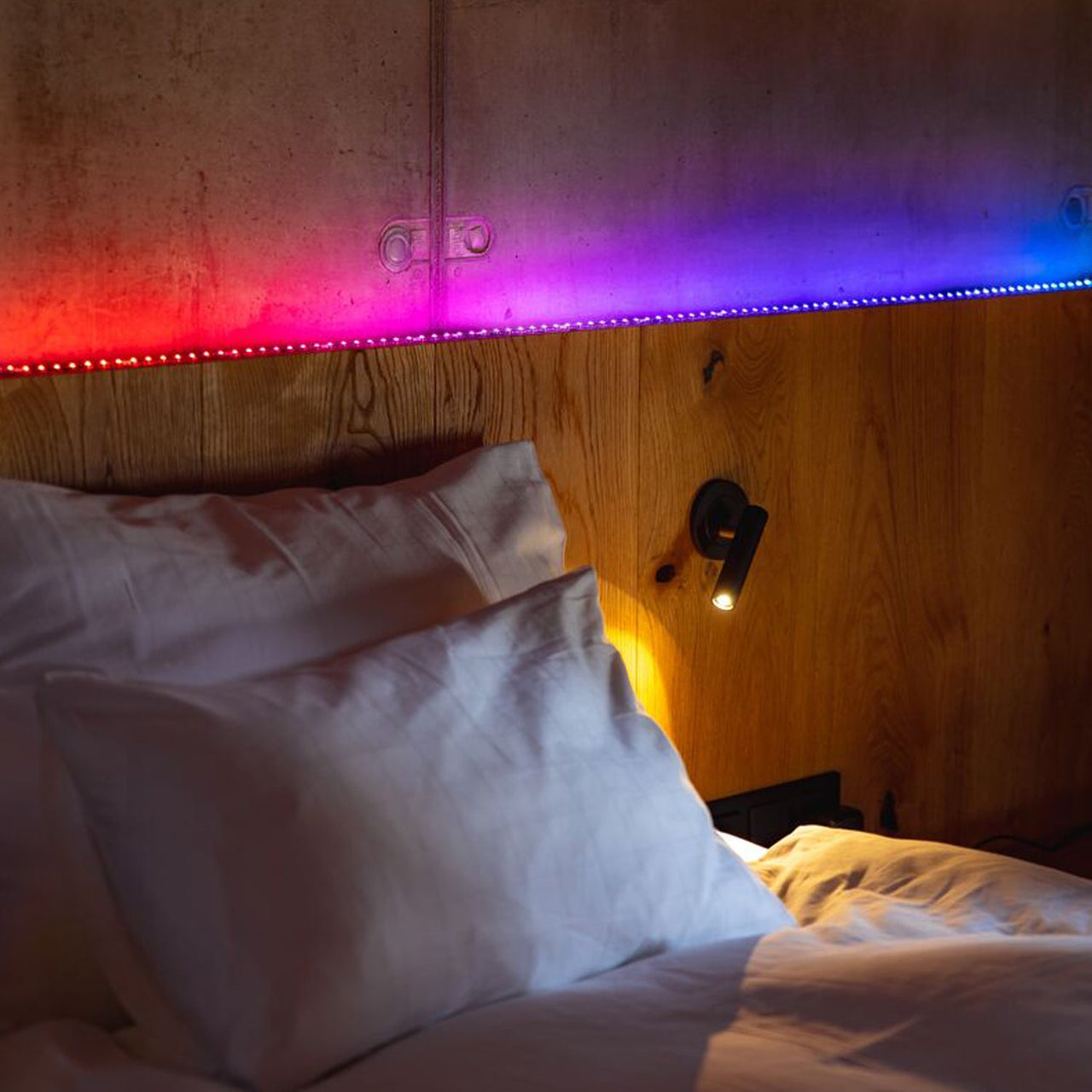 TW21004_Twinkly-Line-Light-Multi-Coloured-Bedroom.jpg