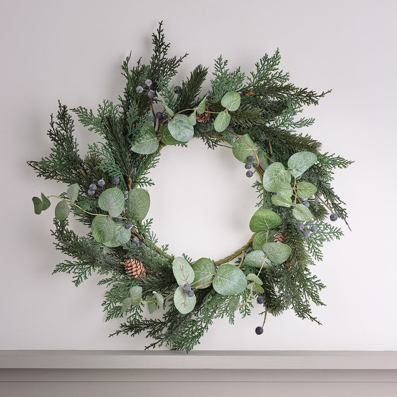 WR24009-40cmClassicBlueberryandPineconeWreath.jpg